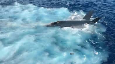 Eine F-35C der US Navy stürzte am 24. Januar 2022 bei einer missglückten Landung vom Deck der CVN 70 USS "Carl Vinson".