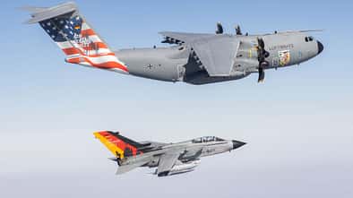 Airbus A400M und Panavia Tornado der Luftwaffe mit Sonderanstrich Air Defender 2023.