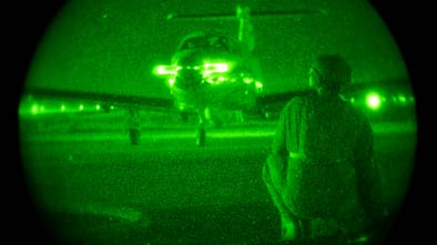 U-28A Draco am Boden durch Nachtsichtgerät