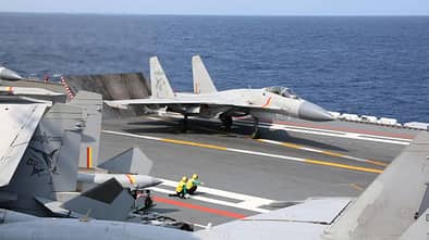 J-15 Start auf Flugzeugträger