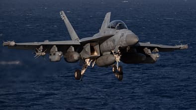 Growler landet auf USS Gerald Ford