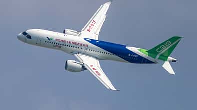 COMAC, C919, Singapore Airshow, Messe, ARJ21 COMAC C919 Singapore Airshow im Flug