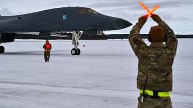 B-1B Lancer Schweden mit Bodenpersonal
