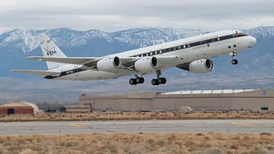 NASA DC-8 beim Start