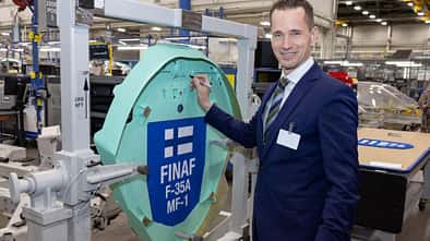 Erste F-35A für Finnland im Bau.