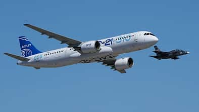 Jakowlew MS-21-310, Erstflug mit russischen Komponenten-