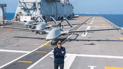 TB3, Baykar, Bayraktar, UAV, UCAV, Anadolu, Türkei, Dohne Bayraktar TB3 bei Schießübungen vom Drohnenträger aus.