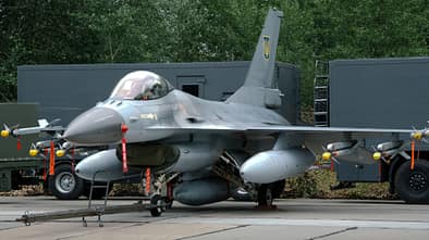 F-16 der ukrainischen Luftwaffe am Boden
