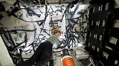 Die Dragon, angekoppelt an die ISS und leer
