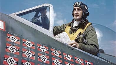 Francis S. „Gabby“ Gabreski in seiner P-47D-25 im Juli 1944