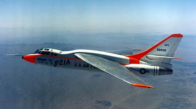 Northrop X-21 im Flug Farbaufnahme