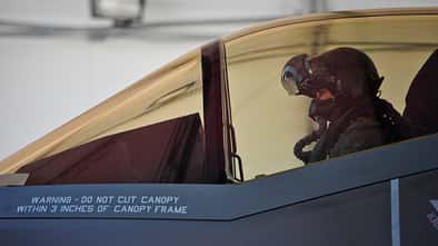First female F-35 pilot begins training