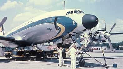 Lockheed L1649A "Super Star" der Lufthansa. (1957)