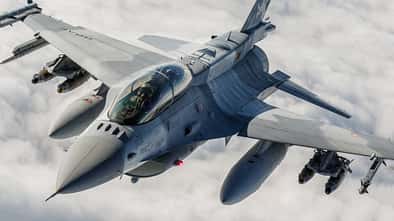 F-16V Block 70 der Luftwaffe von Bahrain im Flug.