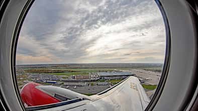 Blick auf den Flughafen Pulkowo in St. Petersburg.