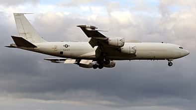 "Doomsday Plane" E-6B Mercury bei der Landung in Stuttgart nach einem Einsatz. 