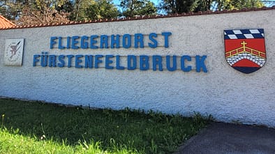 Fliegerhorst Fürstenfeldbruck Schild am Eingang