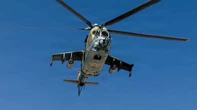 US Marines im Training - kämpfend gegen eine Mi-24D.