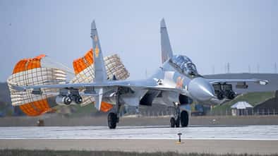 Suchoi Su-30SM, Sukhoi, Kasachstan, Kazakh Air Force, Parachute, Fallschirm
