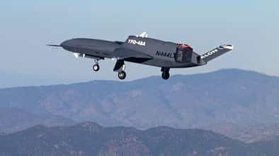 Northrop Grumman YFQ-48A Talon Blue im Flug