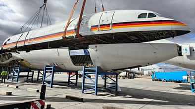 Ehemaliger deutscher Regierungsflieger A340-300 wird zerlegt. 