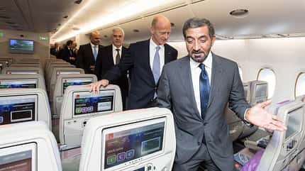 Emirates, A380, Airbus, Chairman, Al Maktoum, Auslieferung, Finkenwerder, Hamburg Emirates-Chairman Al Maktoum in einer A380