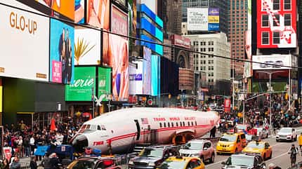 Super Star TWA, TWA Constellation Time Square,