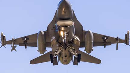 F-16