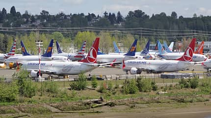 737 MAX