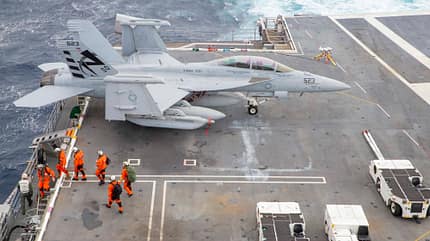 USS "Gerald R. Ford" Flugzeugstart- und Landeversuche im Januar 2020.