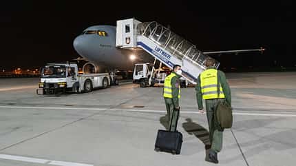 A310 MRTT, Flugbereitschaft Für den Corona-Patiententransport aus Italien verwendete die Flugbereitschaft der Bundeswehr den Airbus A310 MRTT "August Euler".