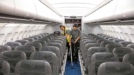Flugzeugwäsche,Trockenwäsche, Lufthansa Technik