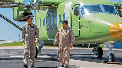 Cessna SkyCourier, First Flight, Kabinen Mock-up, Montage