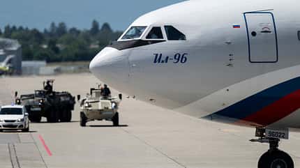 Iljuschin, Putin, Il-96-300, Rossiya SWITZERLAND-RUSSIA-US-SUMMIT-DIPLOMACY