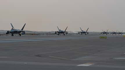 F22, Raptor, Abu Dhabi, Al Dhafra, VAE, USAF F-22 Raptors arrive at Al Dhafra