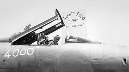 F-100, Henry Hay, Frankreich, Rekord, Biographie