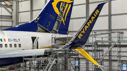 Ryanair, Boeing, Split Scimitar Winglets, Ryanair rüstet seine Boeing 737-800 mit Split Scimitar Winglets nach, um Sprit zu sparen.