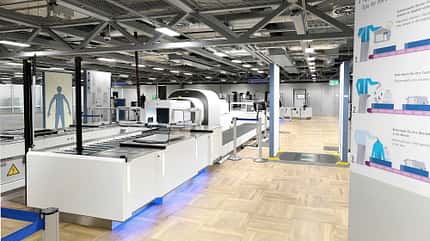 Flughafen, Airport, deutscher Verkehrsflughafen, Fraport, Sicherheitskontrolle