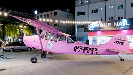 Thailand, Flugzeugfriedhof, Markt, Ruhestand, Reise, Reportage, DC 3, Klassiker, Oldtimer