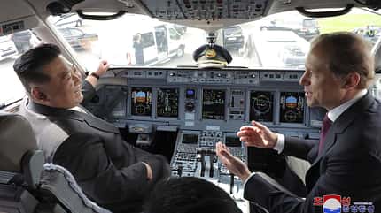 Superjet, Kim