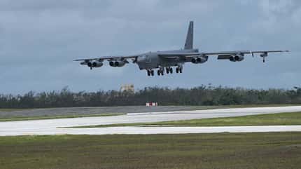 Boeing, B52, B-52H, Statofortress, US Air Force, USAF, ADEX, Seoul, Südkorea, Bomber, Nordkorea B-52 Landung