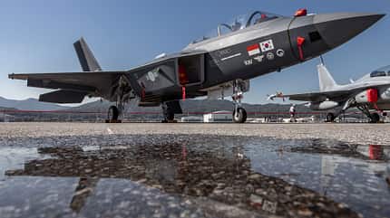 KAI, Südkorea, Stealth, KF-21, ADEX, Seoul, Kampfflugzeug, Boramae KAI KF-21 am Boden von unten