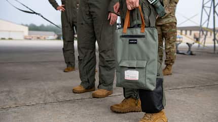 Airion health, A-10, Thunderbolt, Piloten, pilotinnen, urin, toilette, USAF, US Air Force Airion Blasen-Entleerungssystem Detail