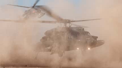 Chile, Militär, Helikopter, Hubschrauber, Blackhawk, S-70, Staub, Wüste