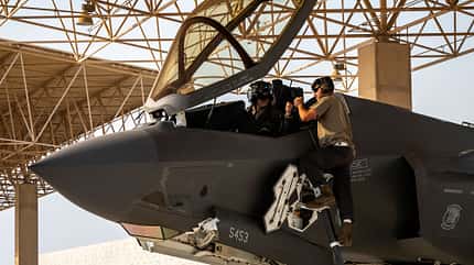 F35, F-35, Lightning, Mittlerer Osten, Kampfflugzeug, USAF, US Air Force, Al udeid, qatar, tanker, air base F-35 mit offenem Cockpit