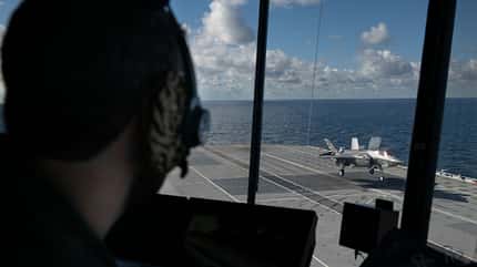 f35, f-35b, senkrechtstarter, royal navy, prince of wales, flugzeugträger, kampfflugzeug, lightning, lockheed Blick aus Kommandostation