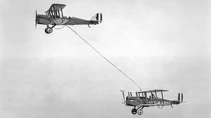 Luftbetankung, fliegende Tankstellen, erste Luftbetankung, DH4