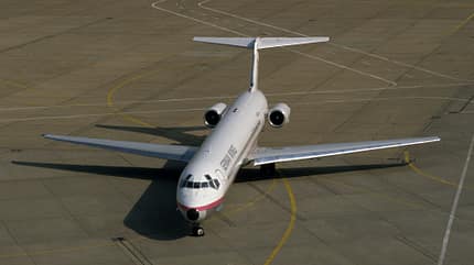 MD-83 German Wings am Boden von vorne