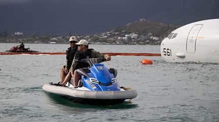 Beamte auf Jetski