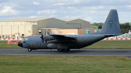 c130, c-130H, hercules, royal saudi air force, transporter, lockheed C-130H beim Start